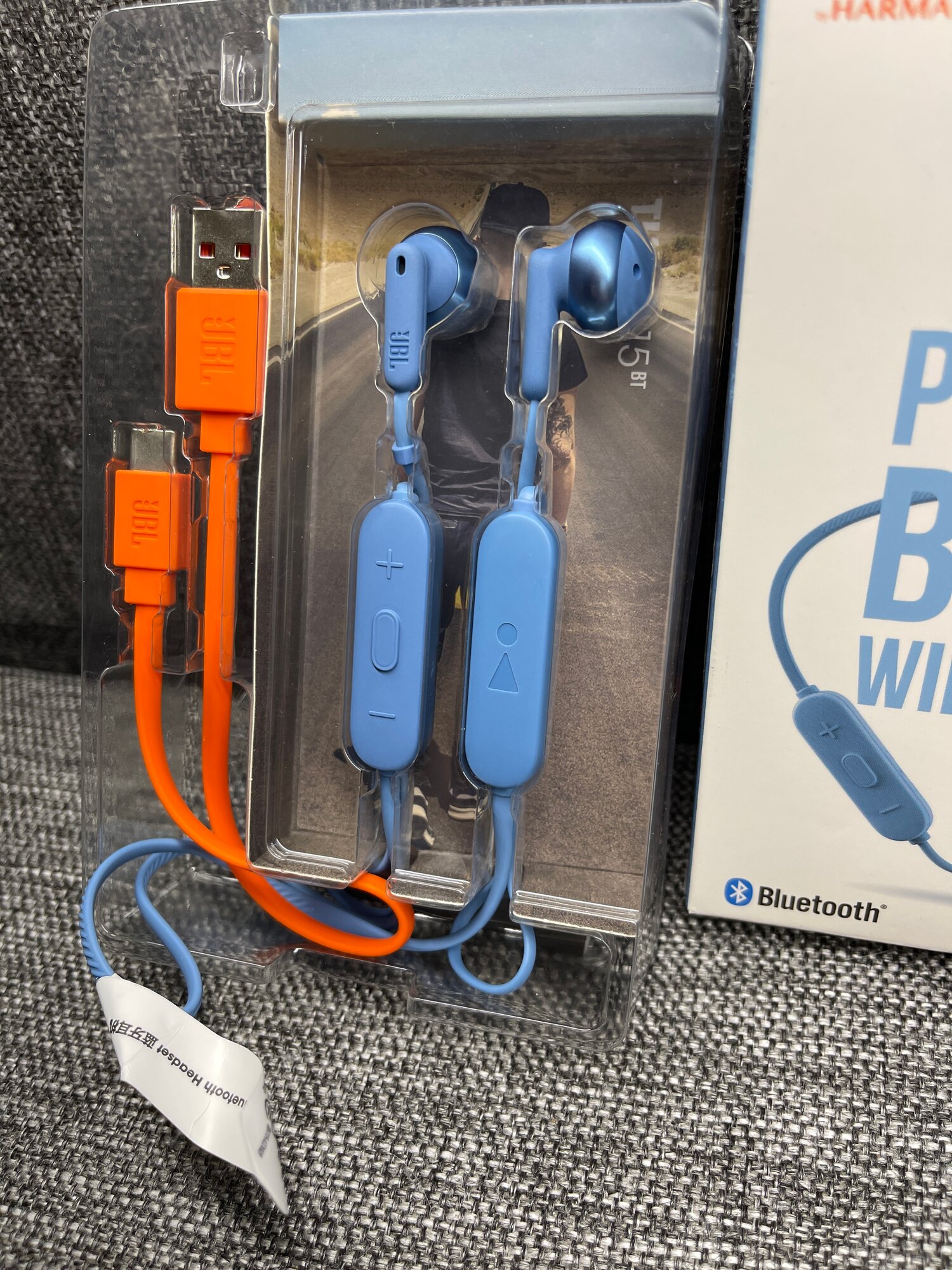 Беспроводные наушники JBL Tune 215BT, голубой — купить c доставкой