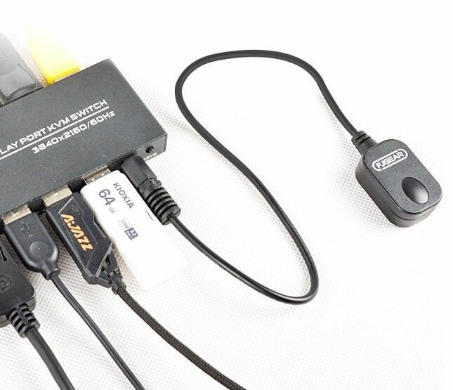 DP KVM USB 2-1 коммутатор КВМ 4к свитчер Displayport, 2 ПК на 1 монитор+клав.+мышь 3840*2160 60Hz