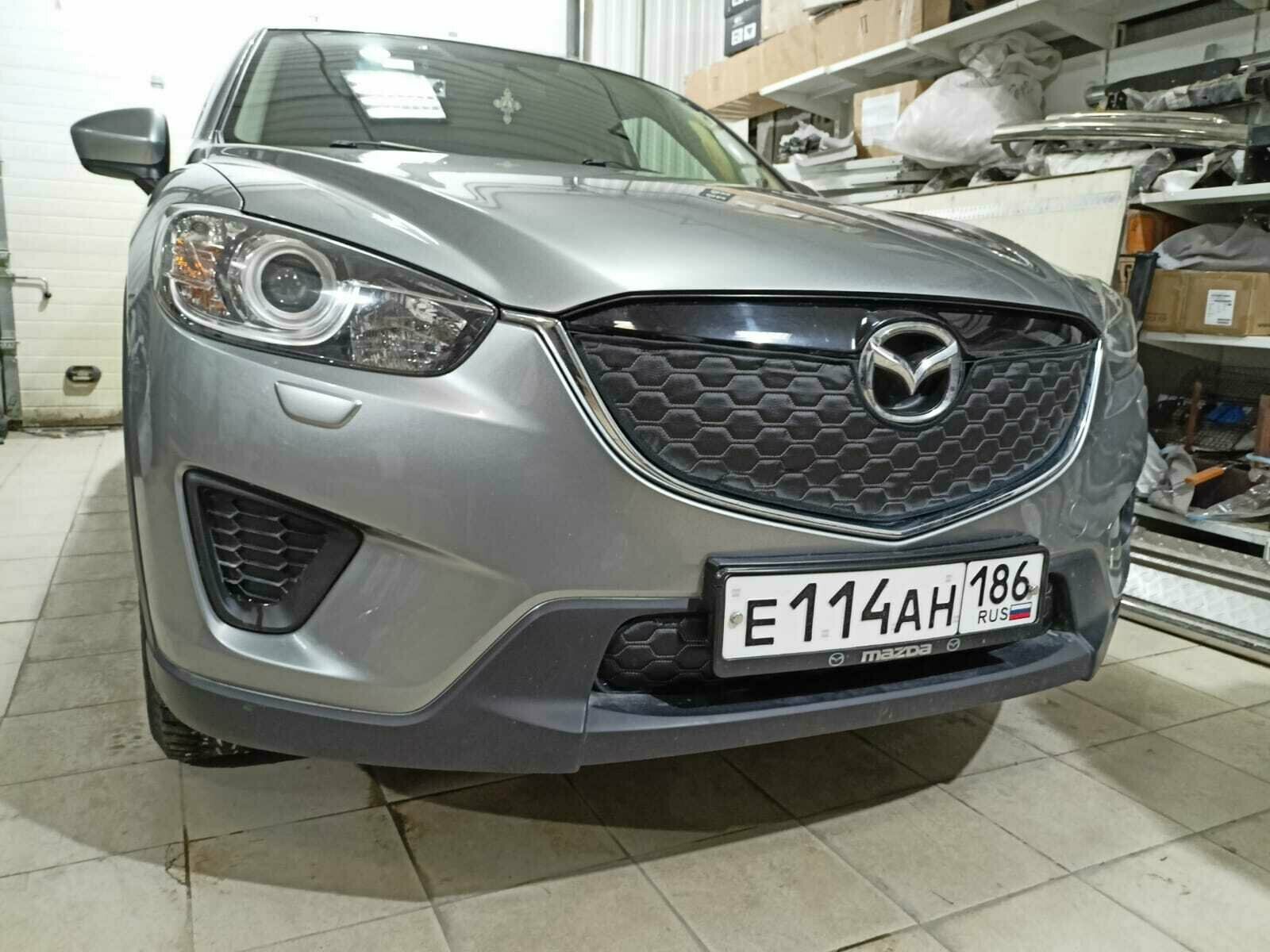 Утеплитель решетки радиатора зимний для Mazda CX-5 2011-2015 Без парктроников