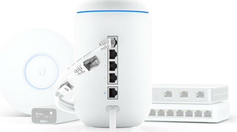 Ubiquiti Точка доступа Ubiquiti Dream Machine The Dream Machine (UDM) is an easy-to-use UniFi OS console with a built-in, high-performance WiFi access point.