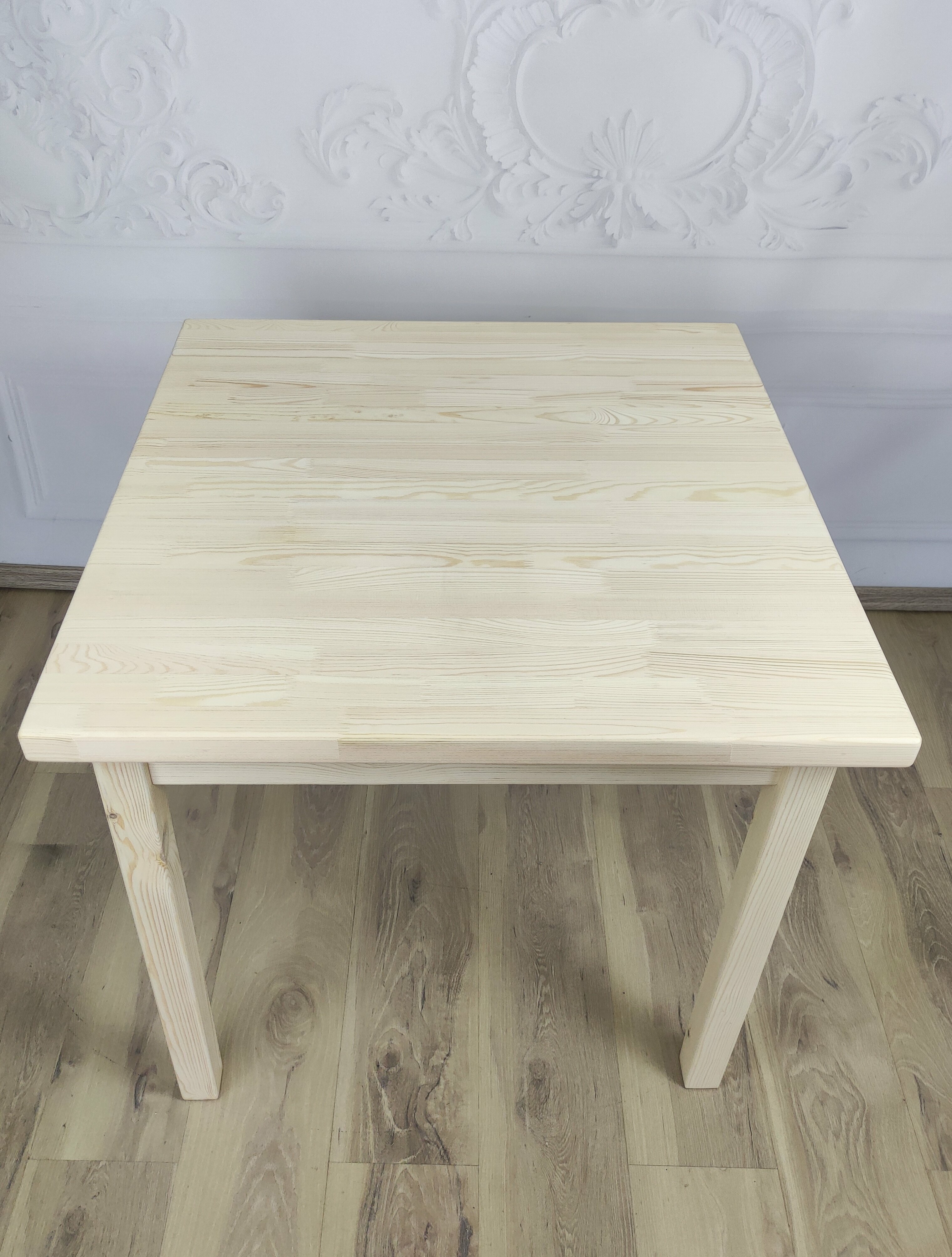 Стол кухонный Классика с квадратной столешницей из массива сосны 40 мм, 75х75х75 см, без покрытия - фотография № 6