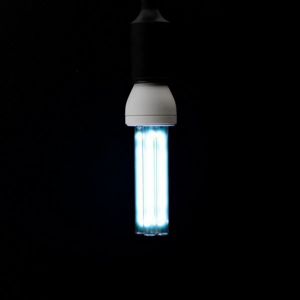 Лампа ультрафиолетового света, Е27, 15 Вт, 220 В, озонирование, до 27 м2 - фотография № 1