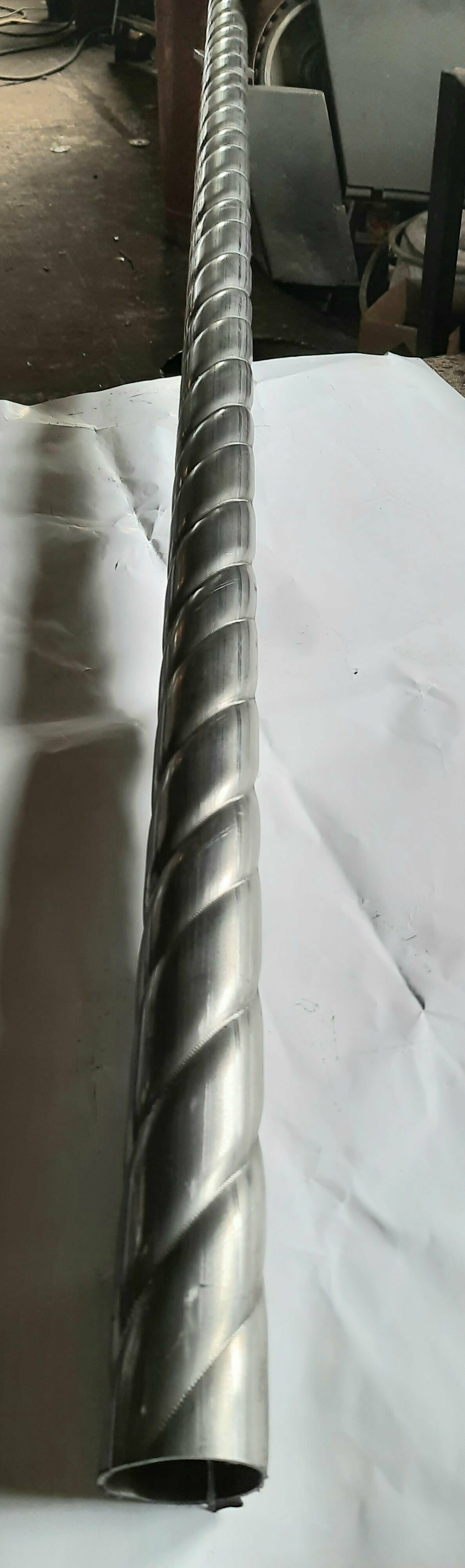 Труба круглая витая металлическая 51*1,5 мм 5 шт по 1 м - фотография № 2