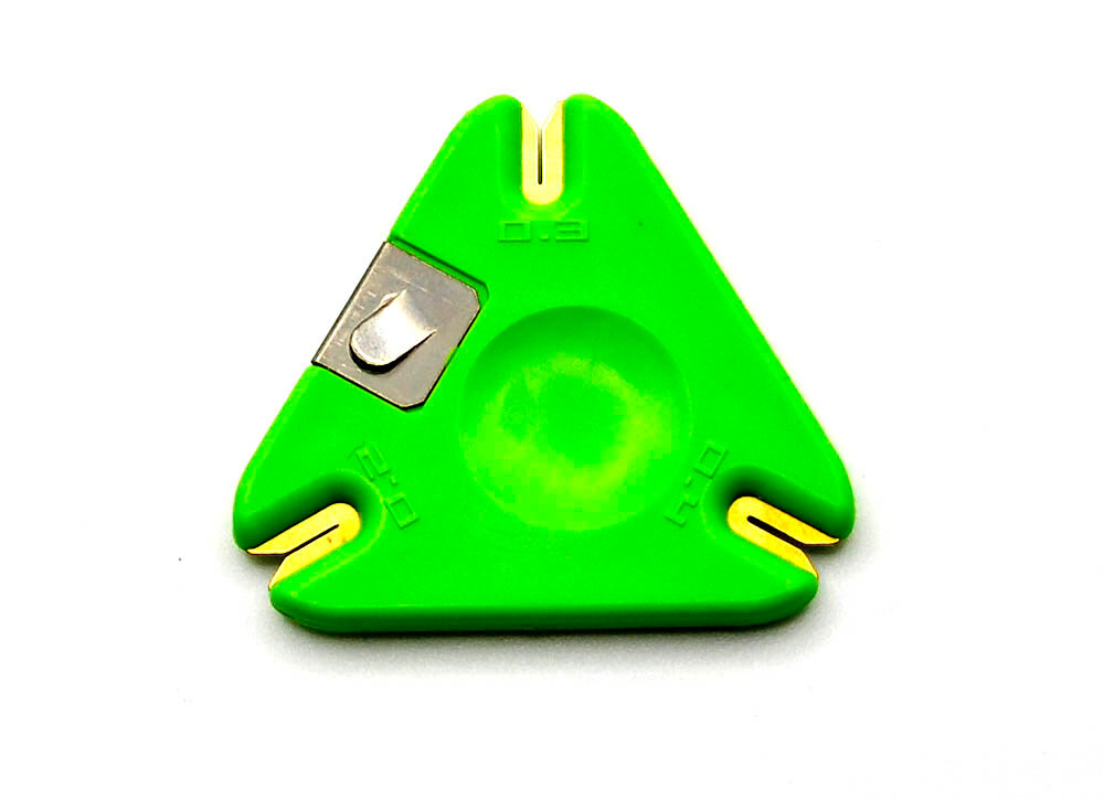 Инструмент для снятия оплётки поводковых материалов (зелёный)