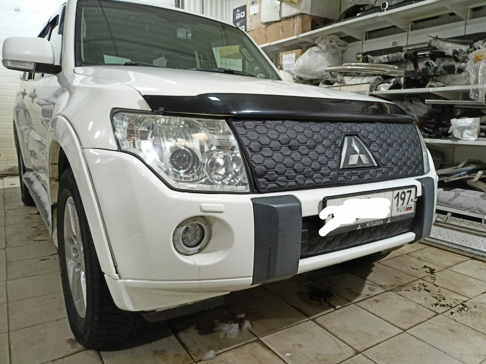 Утеплитель радиатора для Mitsubishi Pajero 4 2011 – 2014 IV Рестайлинг 1 Комплект верх/низ