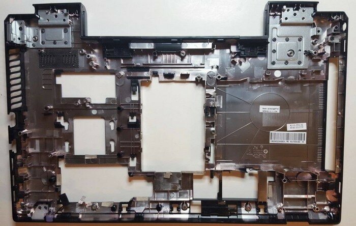 Нижняя часть корпуса, поддон Lenovo IdeaPad B580 B590 V580 V580c 11S90201907Z 60.4XB02.001 60.4XB02.