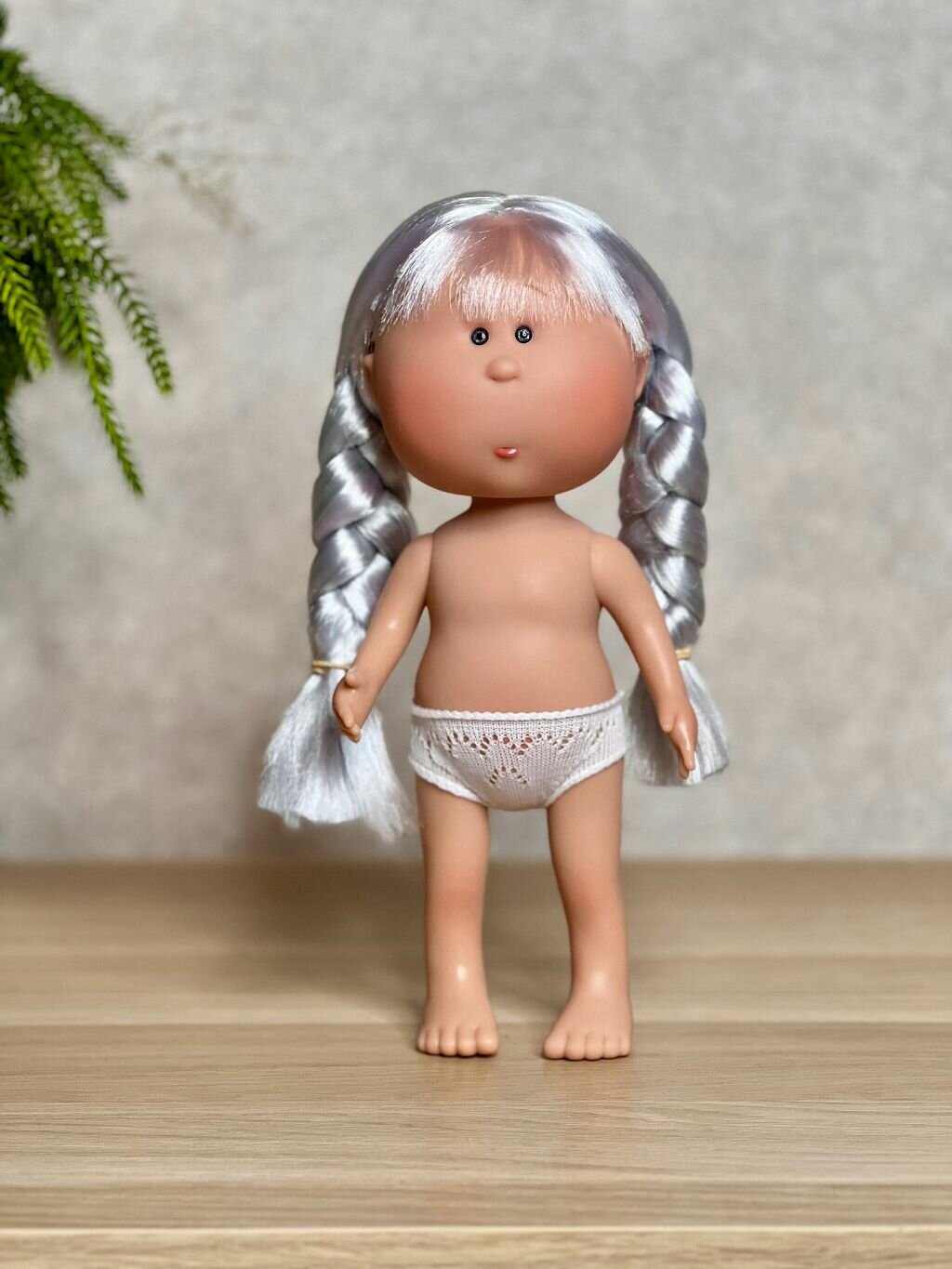 Кукла Nines виниловая 30см MIA без одежды (3000W45A1)