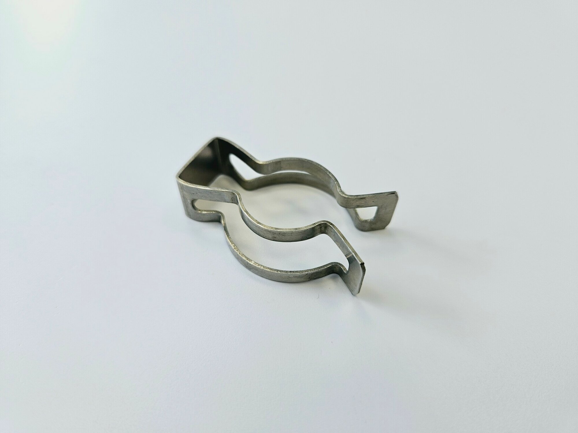 фото Зажим (клипса) "C" NAVIEN Atmo/Ace/Deluxe... (арт. 20007739A, BH2507018A)