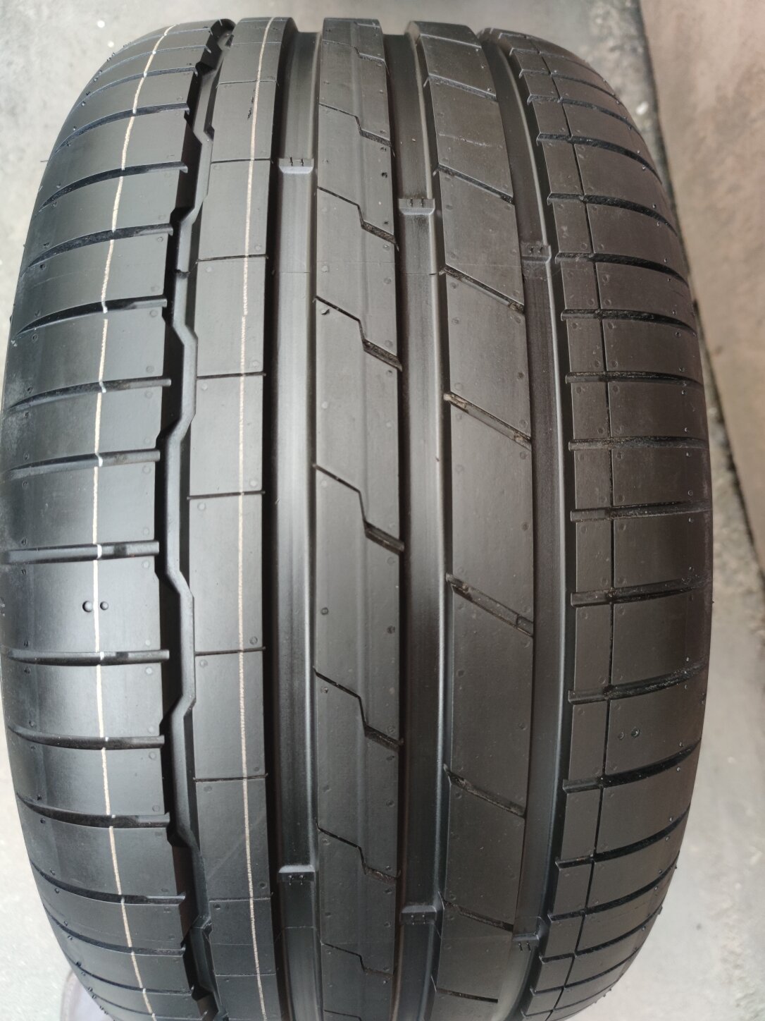 Hankook Tire Ventus S1 Evo 3 K127B 275/40 R18 103Y летняя RUNFLAT BMW 5 G30