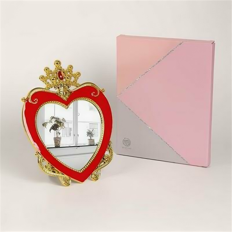 Зеркало интерьерное в подарочной упаковке, зеркальная поверхность 14 × 14.5 см, цвет красный/золотистый - фотография № 1