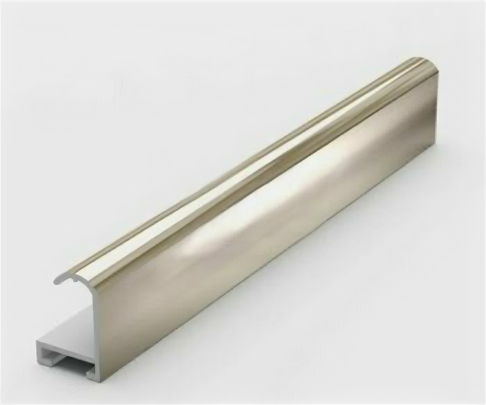 фото Анодированный алюминиевый профиль.3.05 м. Золото Глянец №2 Nielsen 02001