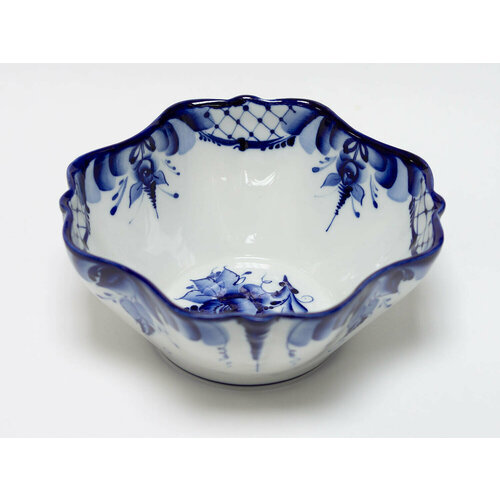 Салатник. Гжельская мануфактура. Квадратный Визит.