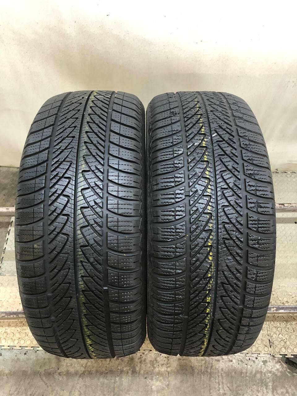 Goodyear UltraGrip 8 Performance 215/55 R16 БУ Шины Зимние