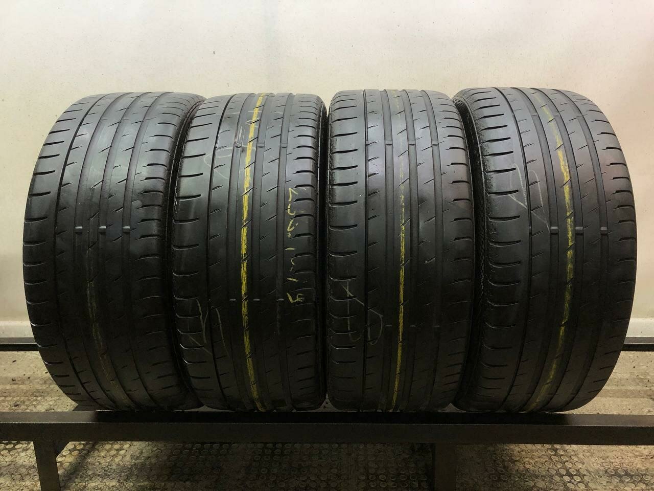 Континенталь 235 40 r19 летняя — купить по низкой цене на Яндекс Маркете