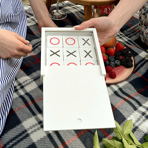Настольная игра 'Крестики-нолики'