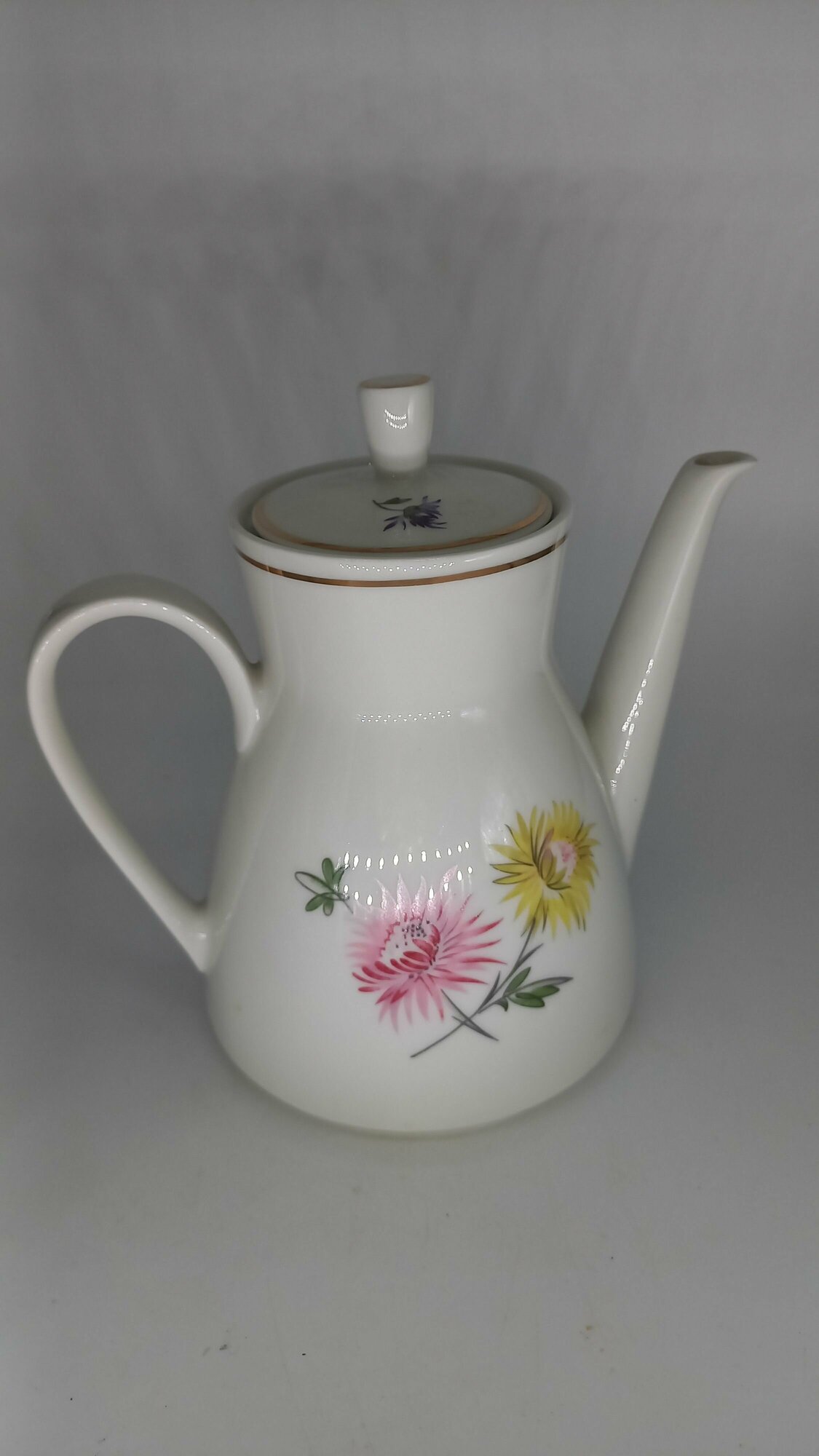 Винтажный фарфоровый чайник с цветочной росписью, ГДР