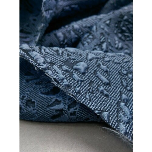ткань жаккард ярко синего цвета с крупными чёрными штрихами италия Ткань Жаккард серо-голубого цвета Италия
