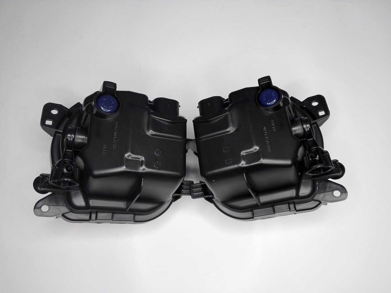LEDпротивотуманная фара BMW F10, F11, F07, F18 левая и правая — фото 1