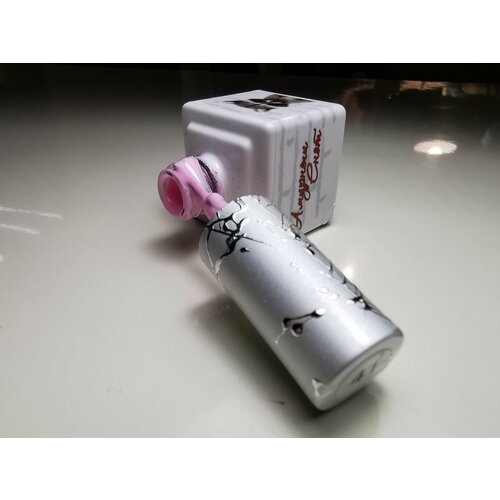 Амурный Енот Гельлак для ногтей Цветок сакуры №41, 10 мл (Амурный Енот)