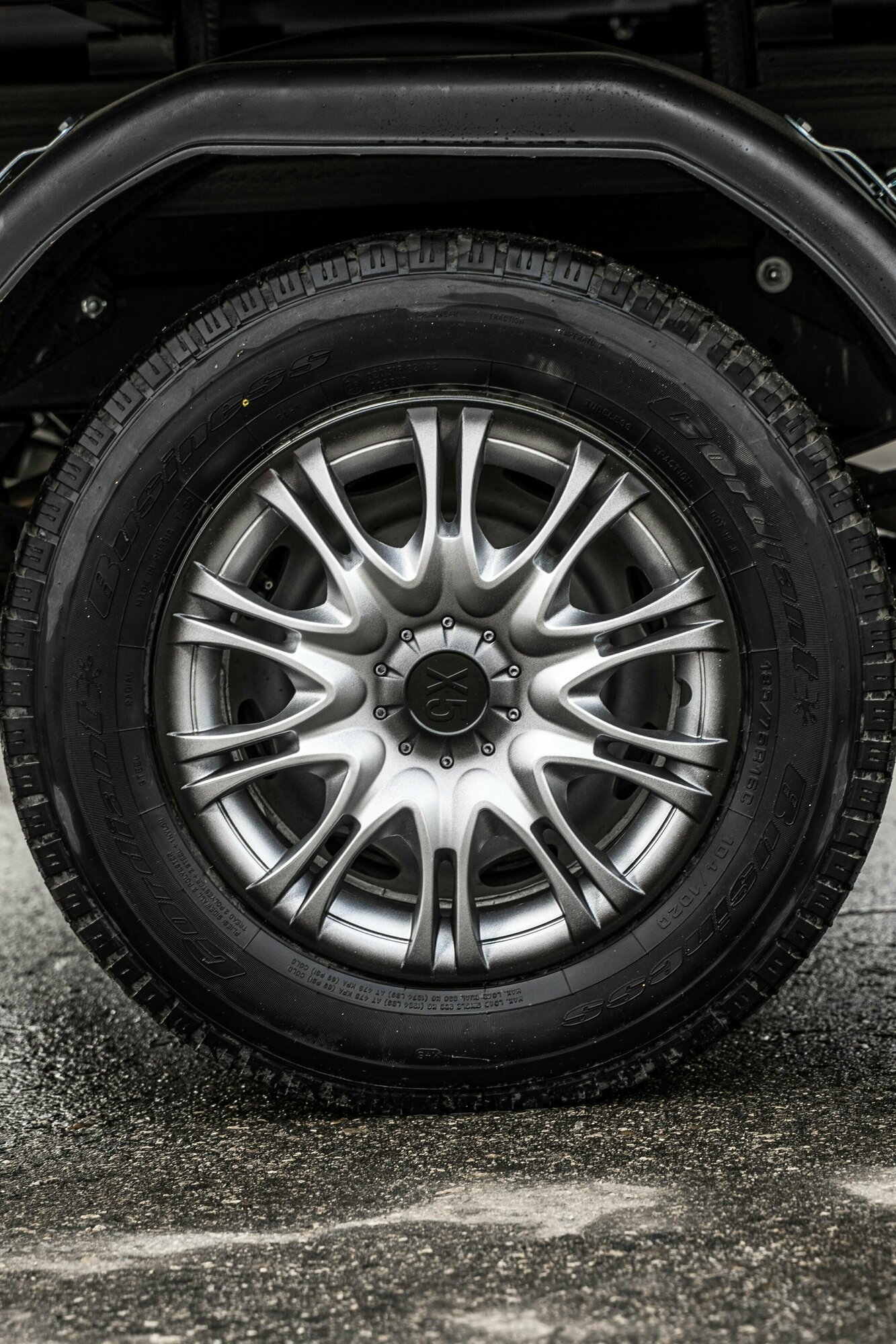 Колпак колеса для а/м Газель 3302 "X5 серебро- черный" задн. (к-т 2шт)