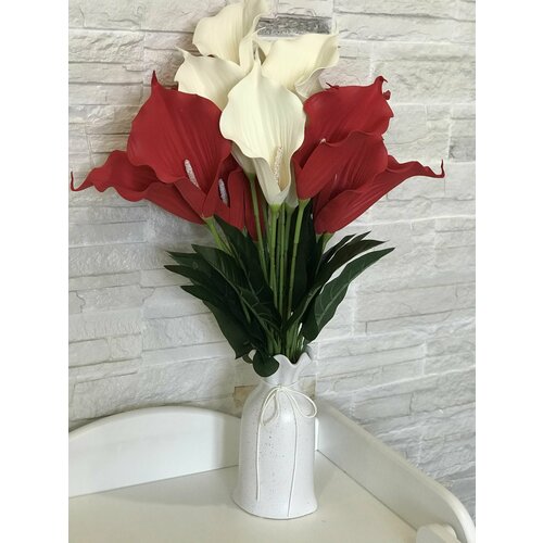 Искусственные цветы каллы. Букет цветов для декора.