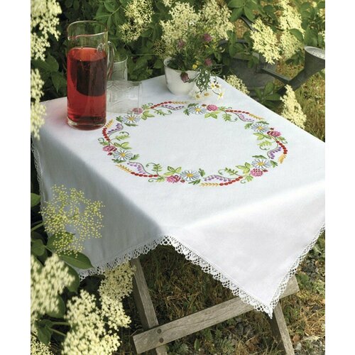 фото Summer flowers table (салфетка "летние цветы") #09333 anchor набор для вышивания 65 x 65 см гладь