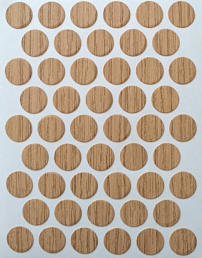 Заглушка мебельная самоклеящаяся цвет дуб каменный D 18мм (3 листа)