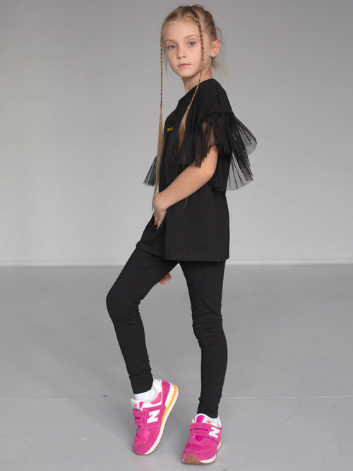Футболка pingwy Нарядная футболка для девочки с рукавами-воланами, размер 122, черный