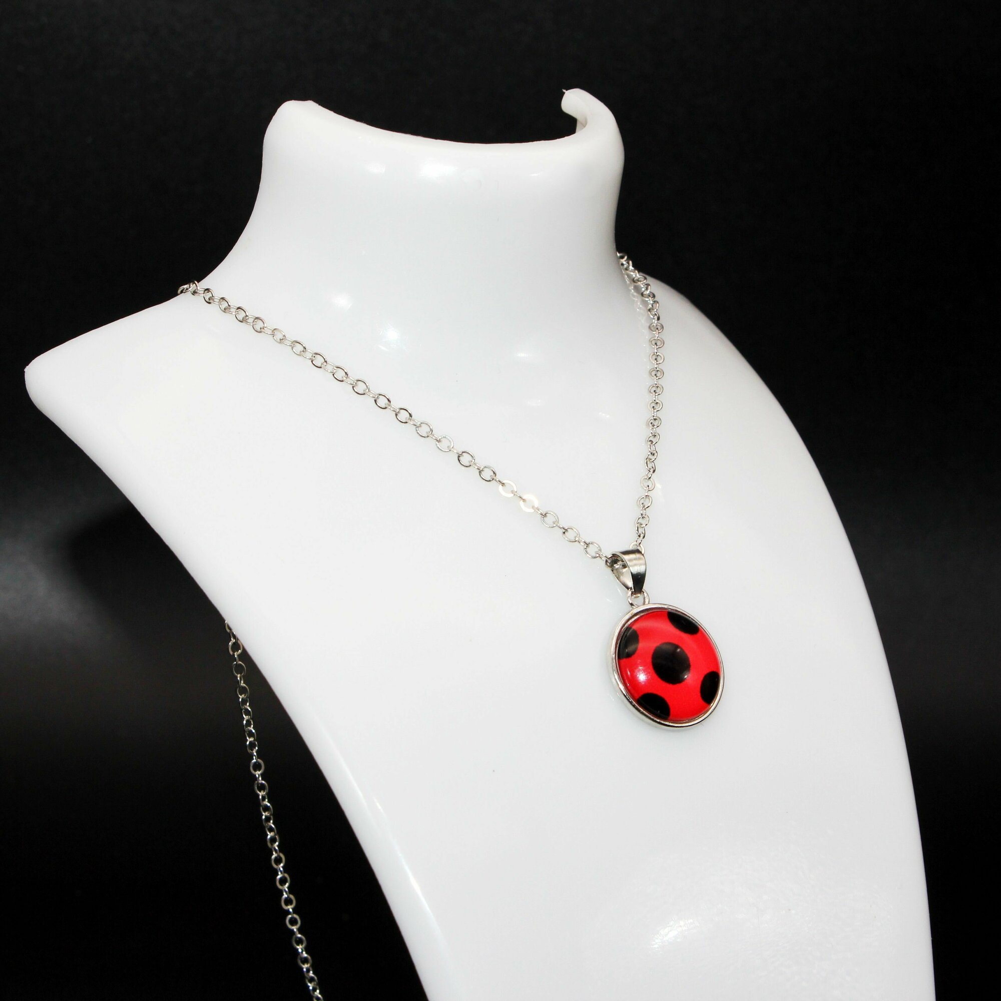 Подвеска M-Simvol, красный/черный — фото 1