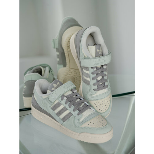 фото Кроссовки adidas, размер 5 us (36.5 ru), бежевый