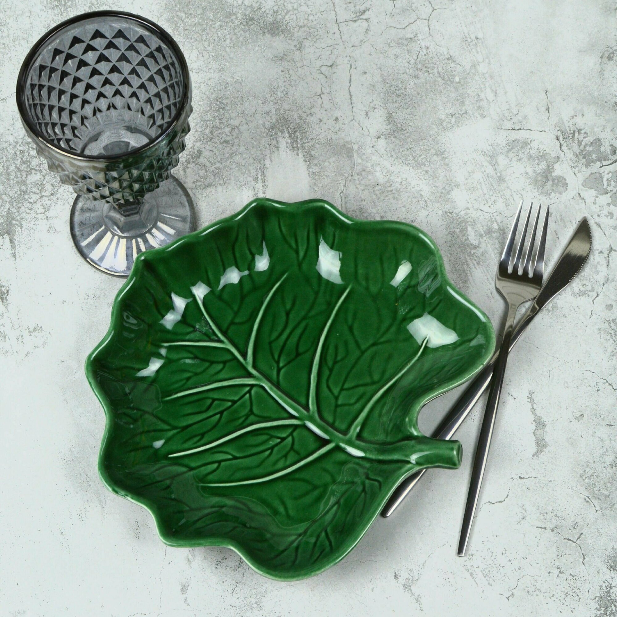 Блюдо (салатник) для сервировки стола капуста зелёная