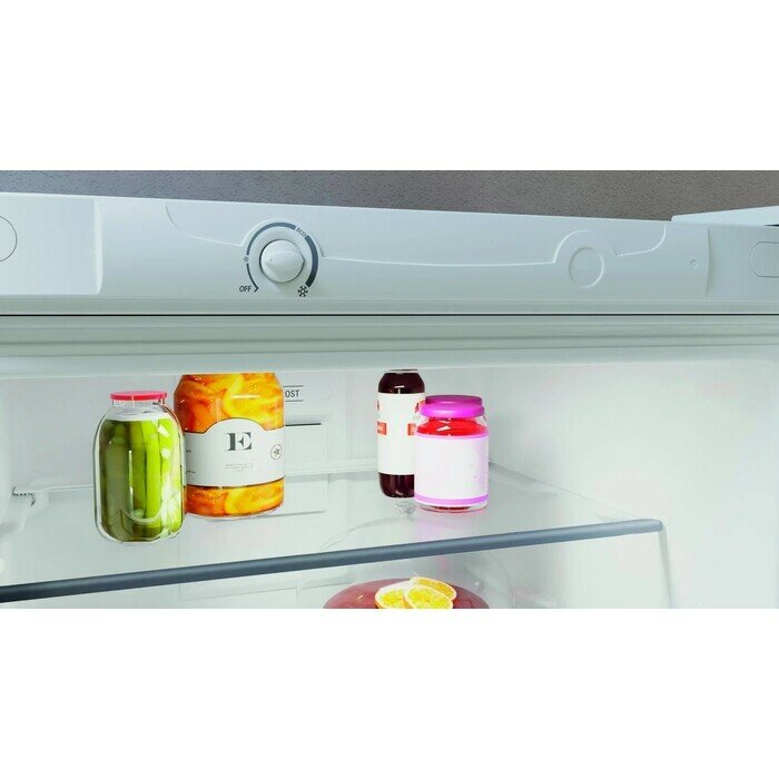 Холодильник Hotpoint HT 4201I W белый (двухкамерный) . - фотография № 2