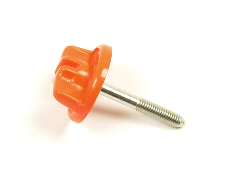 фото Винт крепления крышки воздушного фильтра для бензопилы ECHO CS-3700ES