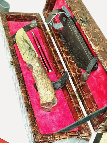 Изображение товара Нож туристический разделочный , для рыбалки и охоты Барс в чехле ножнах , подарочный черный кожаный футляр , ручка нож