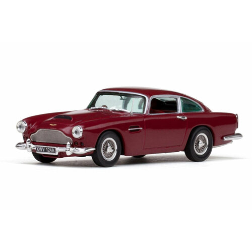 Aston martin DB4 vinous