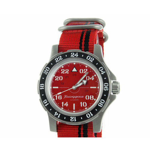 фото Наручные часы восток, серебряный