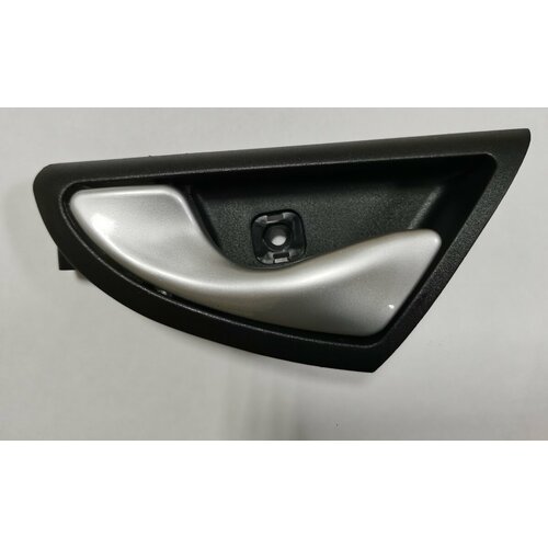 Ручка внутренняя левая (перед зад) TAGAZ JAC J3 [1.3 16V 5MT внедорожник] 6105230U8010