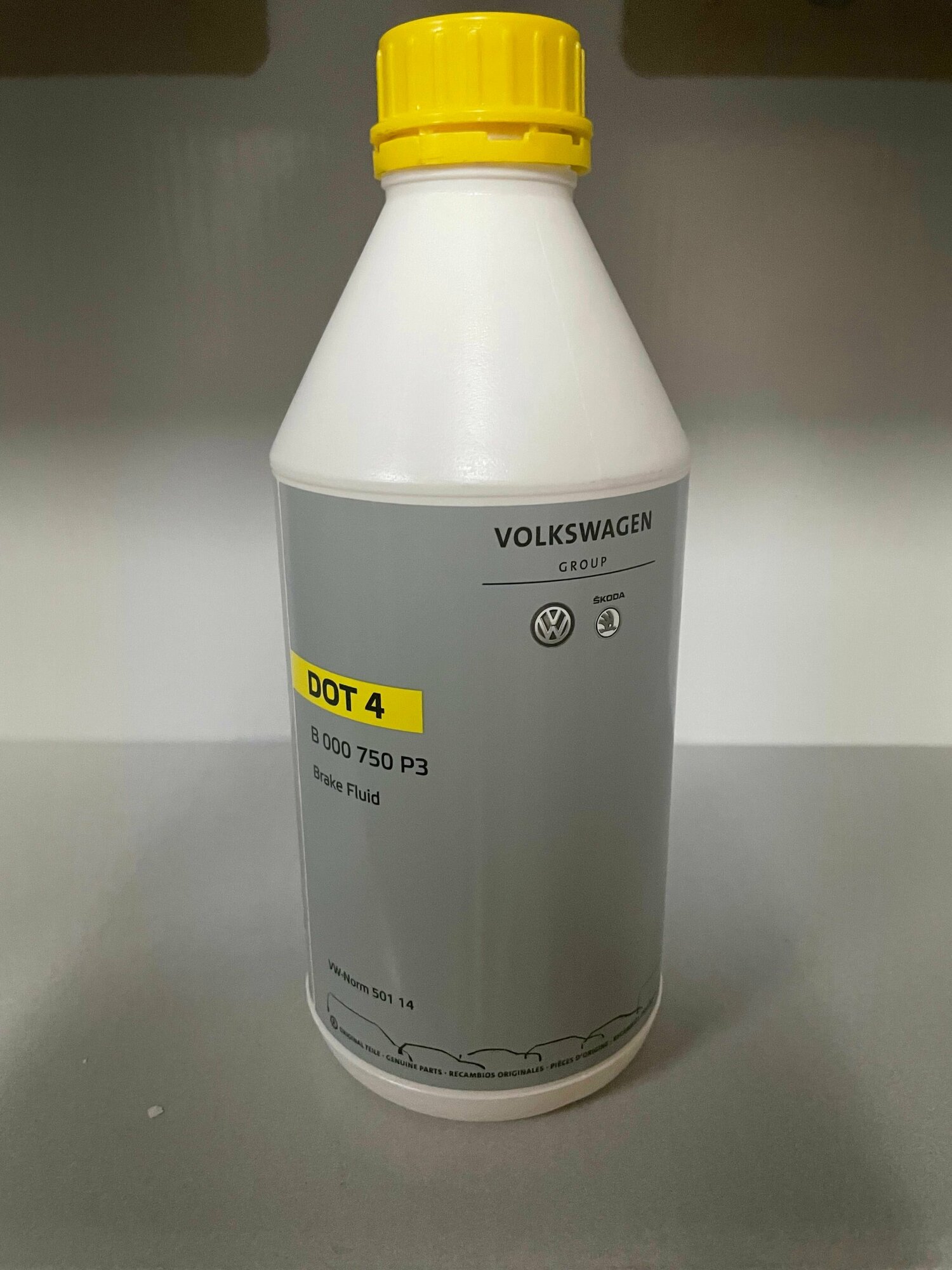 VAG B000750P3 Тормозная жидкость DOT 4 1 л