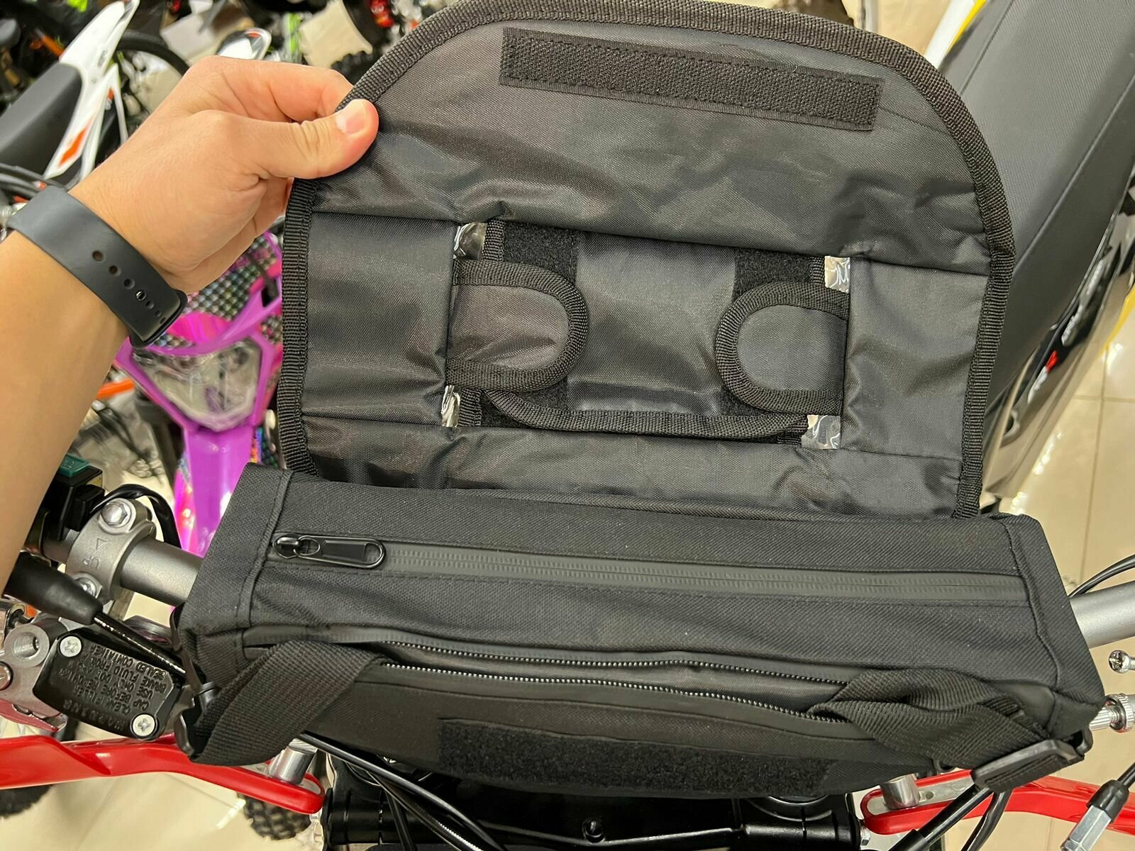 Водонепроницаемая сумка для руля BAG FOR BIKE BLACK для мотоцикла