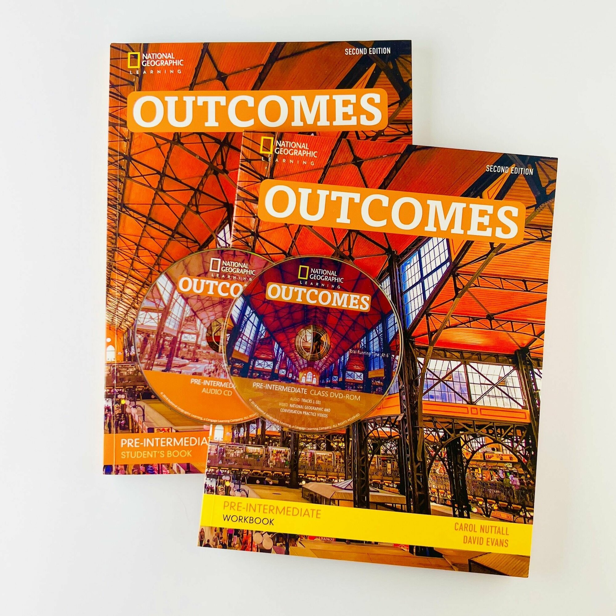 Outcomes. Pre-Intermediate. Workbook (+CD) - фото №1