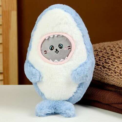 Мягкая игрушка Кот в костюме акулы, 25 см, цвет голубой
