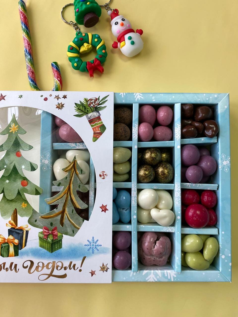 Сладкий набор "Орехи и ягоды в шоколаде" - подарок на Новый Год - фотография № 1