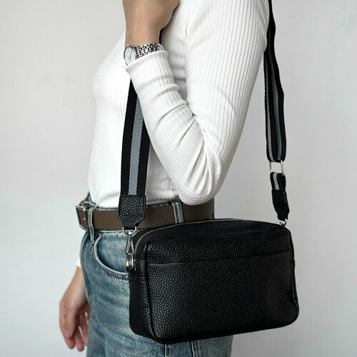 фото Сумка кросс-боди symkakrossbody, фактура зернистая, черный lifestyle74