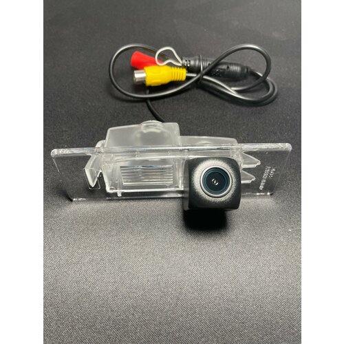 Камера заднего вида Kia Sportage 16 Optima 3 10 Cerato Coup Hyundai NF 1704₽