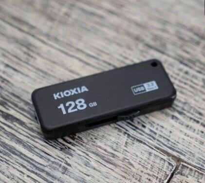 128Гб USB флеш накопитель Kioxia(Toshiba) TransMemory U365 (LU365K128GG4)