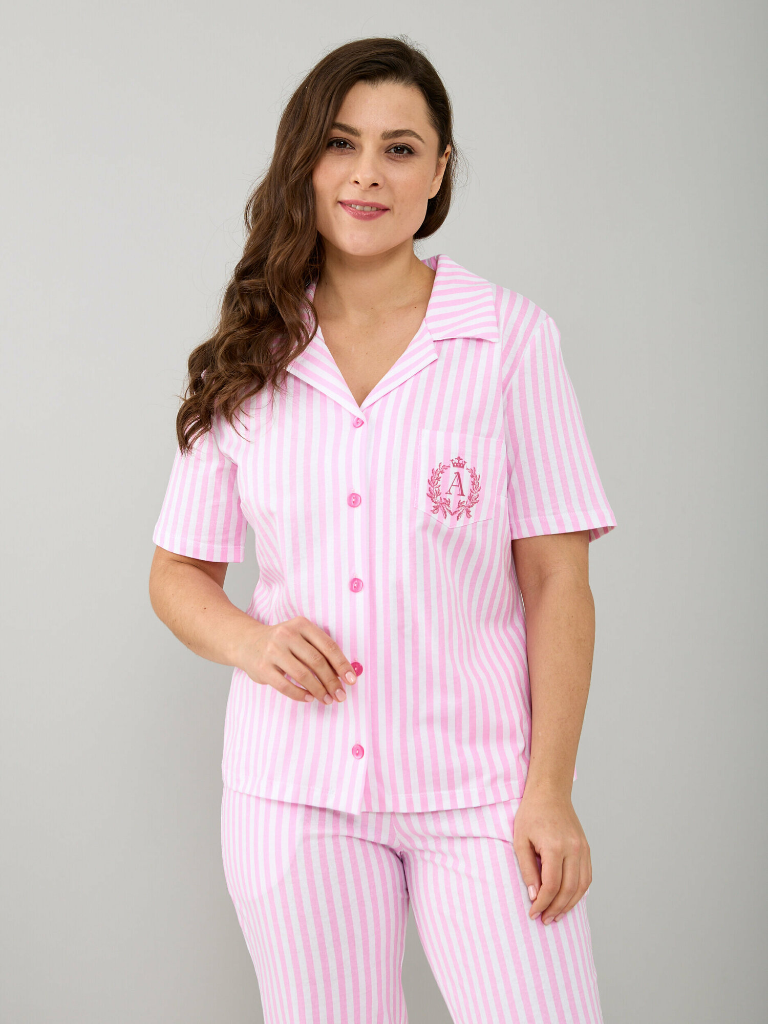 Пижама домашняя женская Алтекс с рубашкой и штанами розовая, размер 52 - фотография № 2