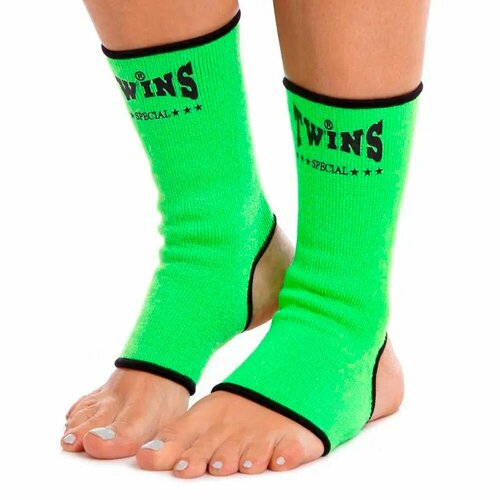 Голеностопы Twins AG1 green S защита лодыжки бандаж twins ag1 ankle guards красная м