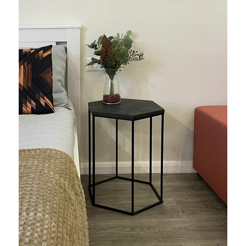 Столик журнальный придиванный на металлическом каркасе гексагон столешница чёрная