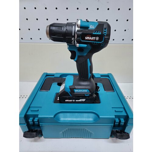 Аккумуляторная дрель-шуруповерт бесщеточная Smart 21В 2Ач 36Нм кейс 639000₽