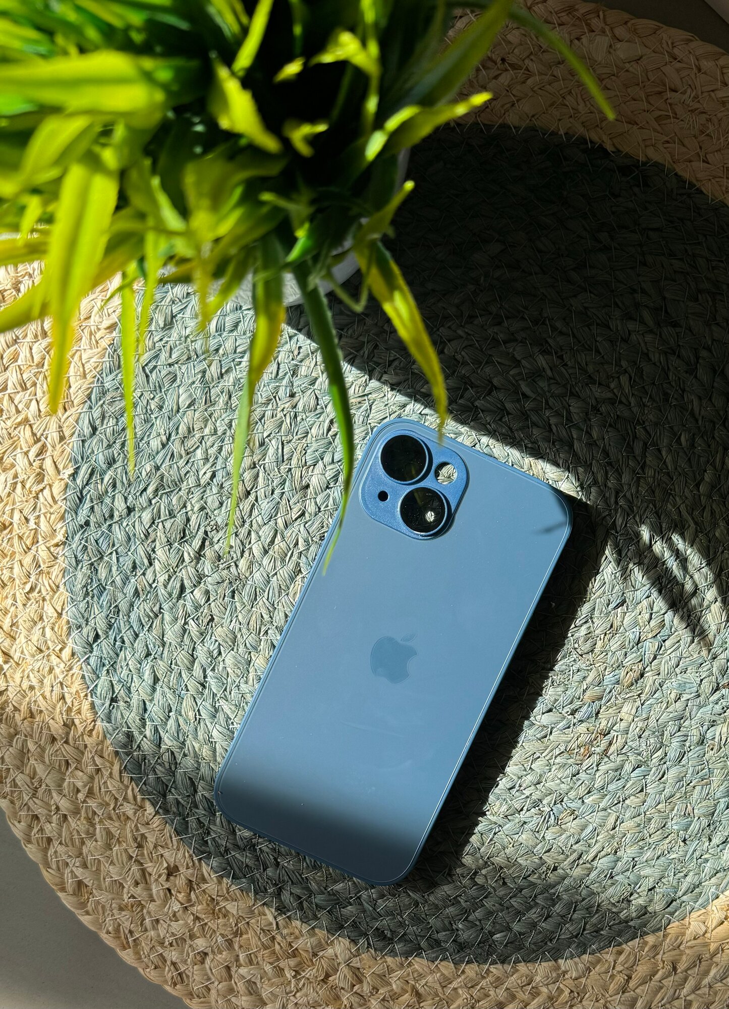 Чехол матовый AG Glass case Navy Blue для IPhone 14 с функцией MagSafe
